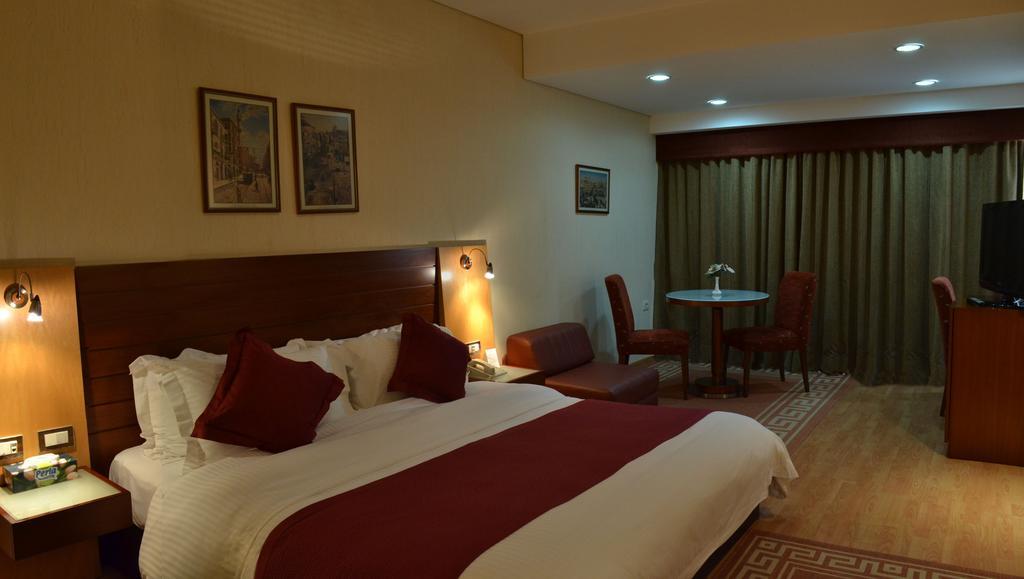Monteverde Hotel Баит-Мири Номер фото